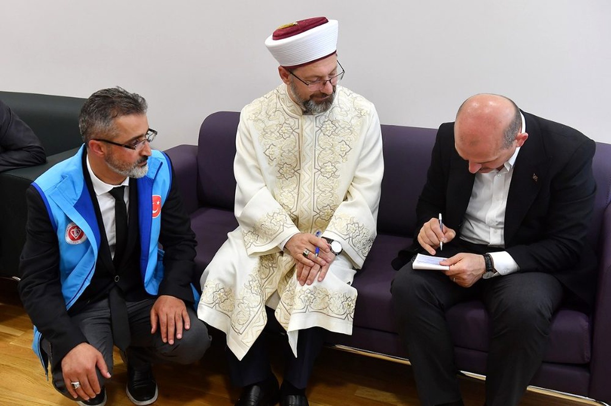 Bakan Soylu TDV\'ye kurban bağışında bulundu