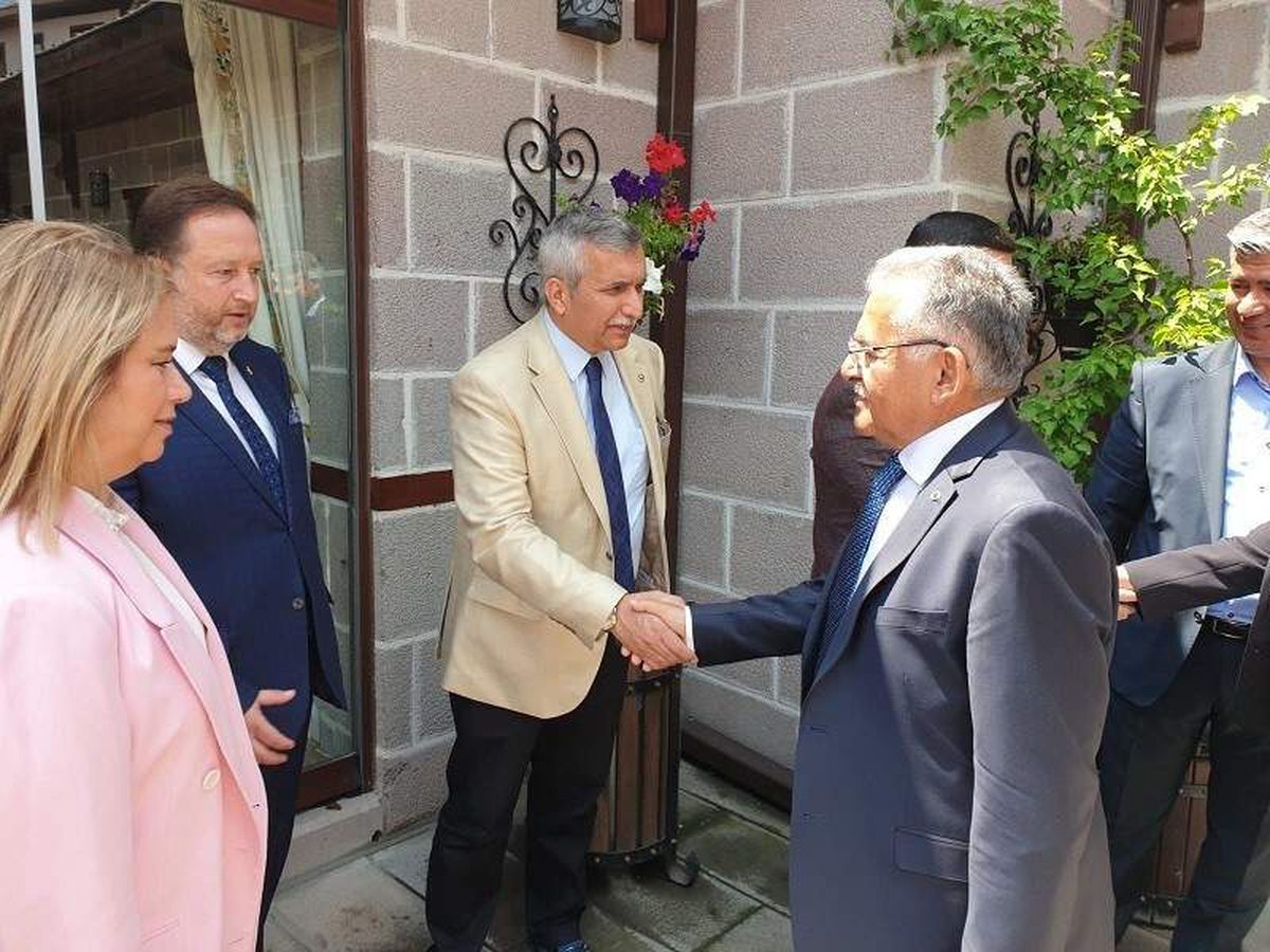 Başkan Büyükkılıç TBB Toplantısına Katıldı