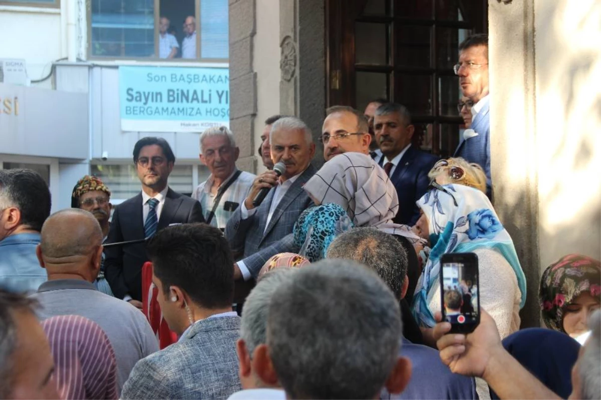 Binali Yıldırım Bergama\'da