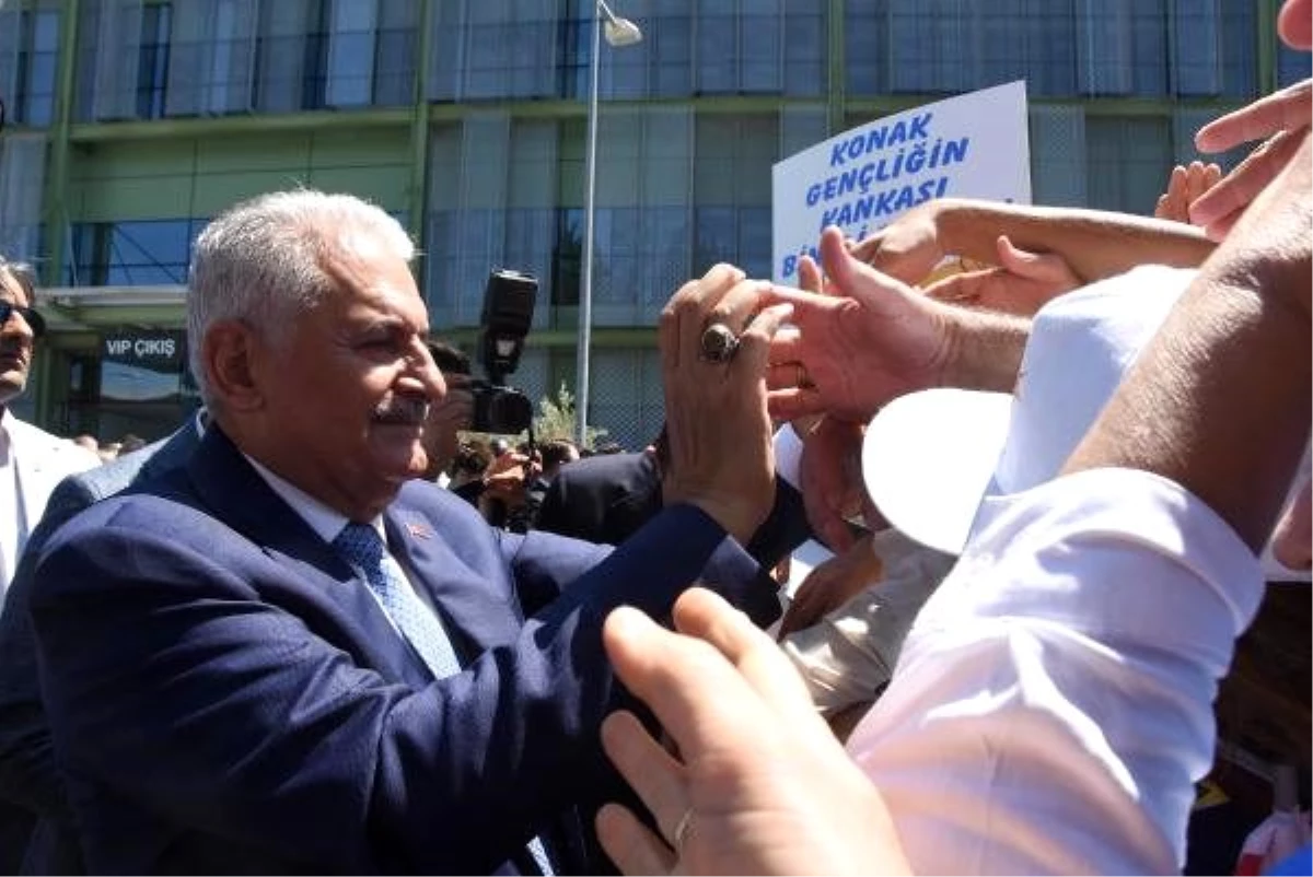 Binali Yıldırım: İzmir bizim gönlümüzdedir