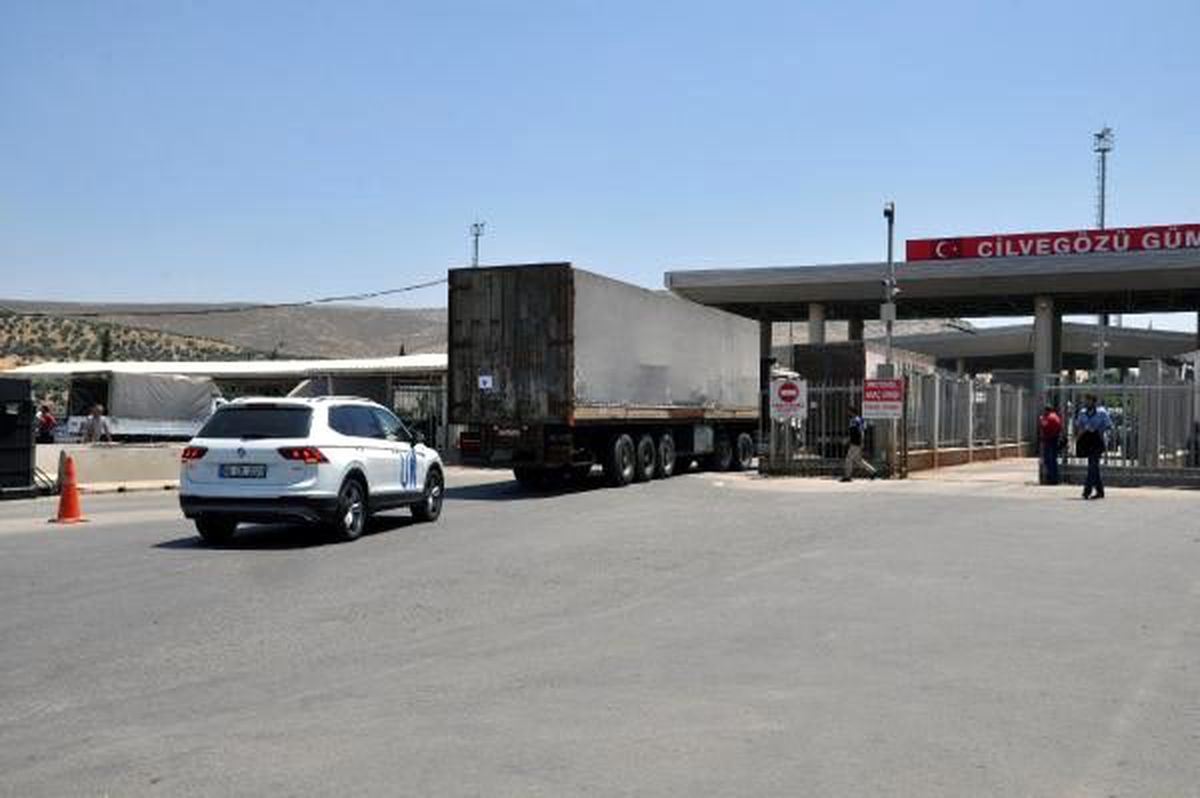 BM\'den İdlib\'e 35 TIR insani yardım