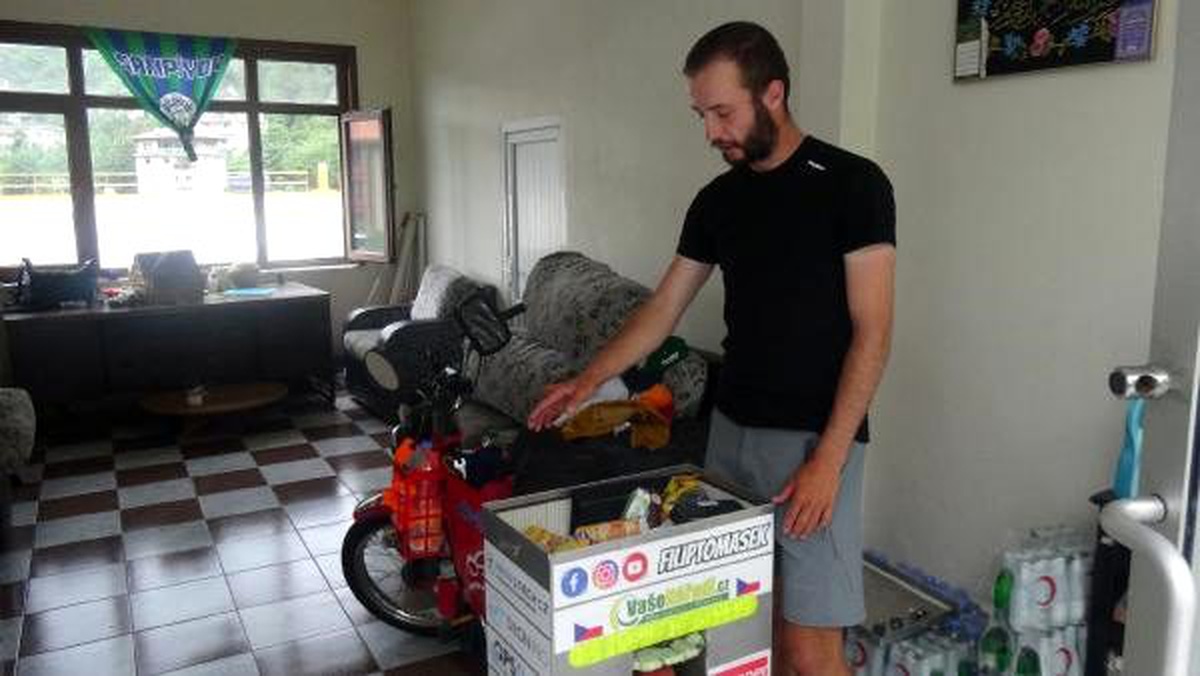 Çekyalı genç motosikletiyle geldiği Karadeniz\'e hayran kaldı