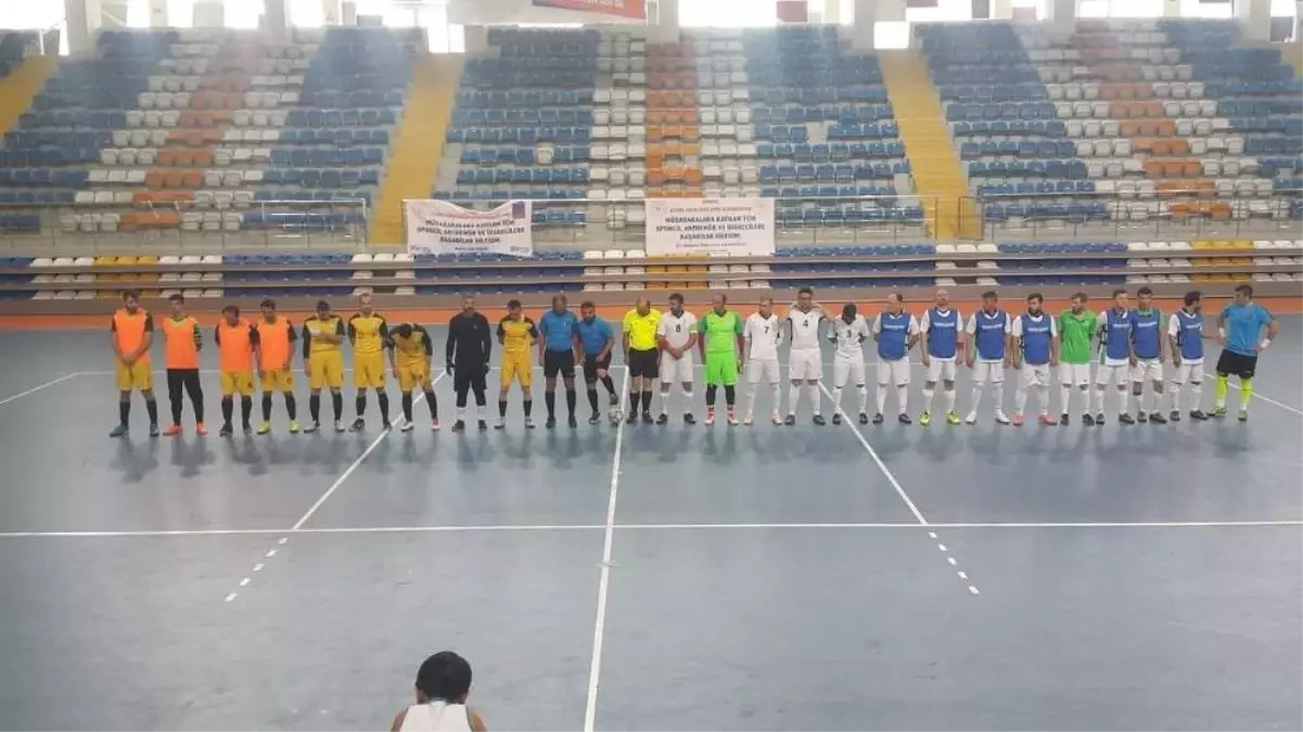 Futsal 1. Lig\'de ilk yarının lideri Nilüfer Belediyesi