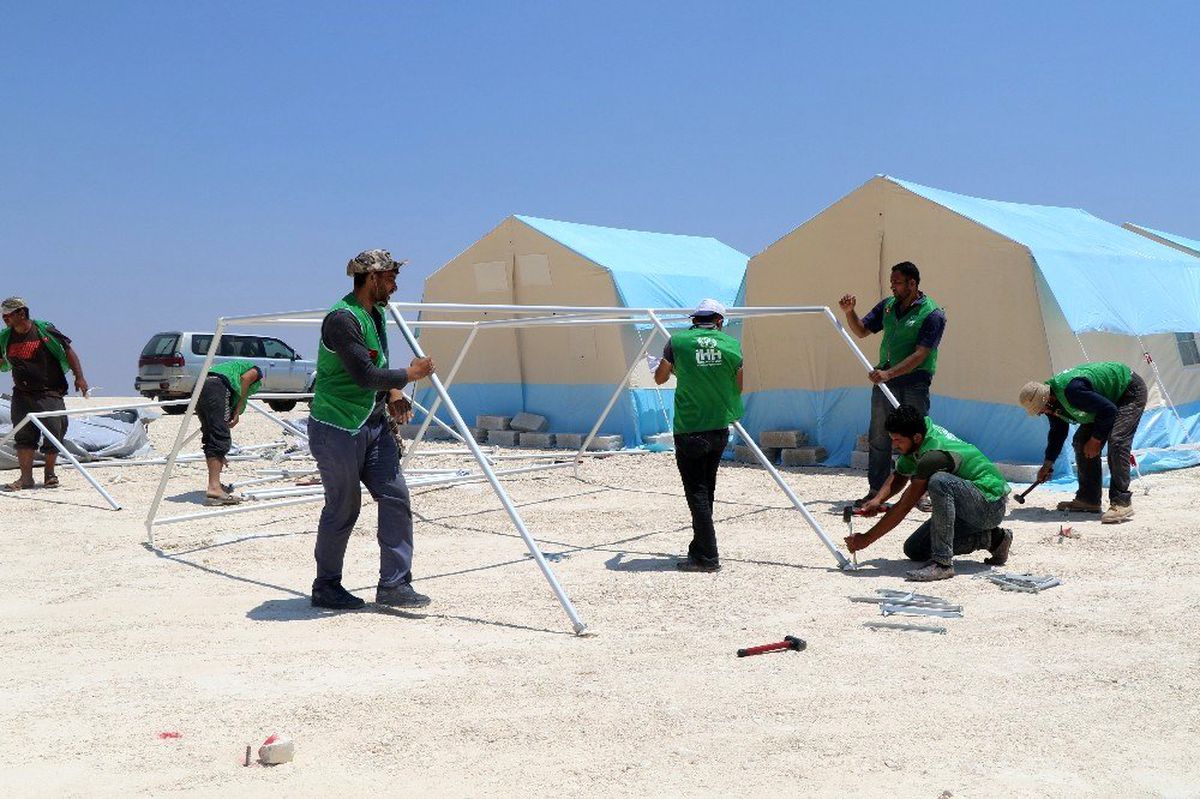 İHH ve BM\'den İdlib\'e yeni kamp