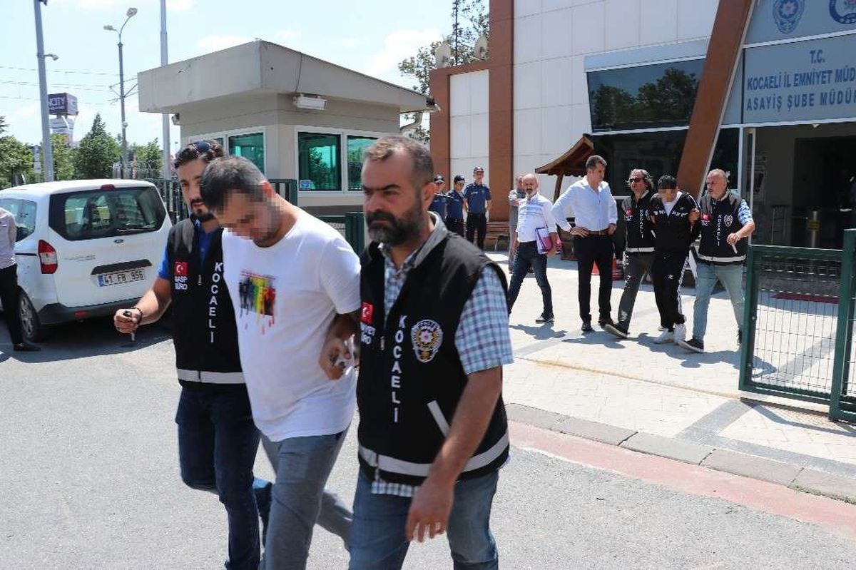 Kocaeli polisi Ankara\'daki operasyonda 4 şüpheliyi gözaltına aldı