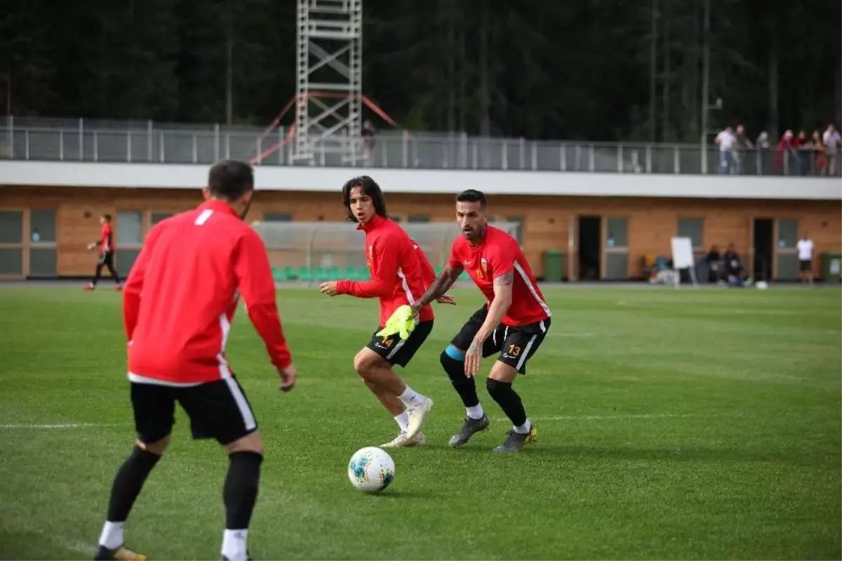 Miguel Lopes, kampın gözdesi