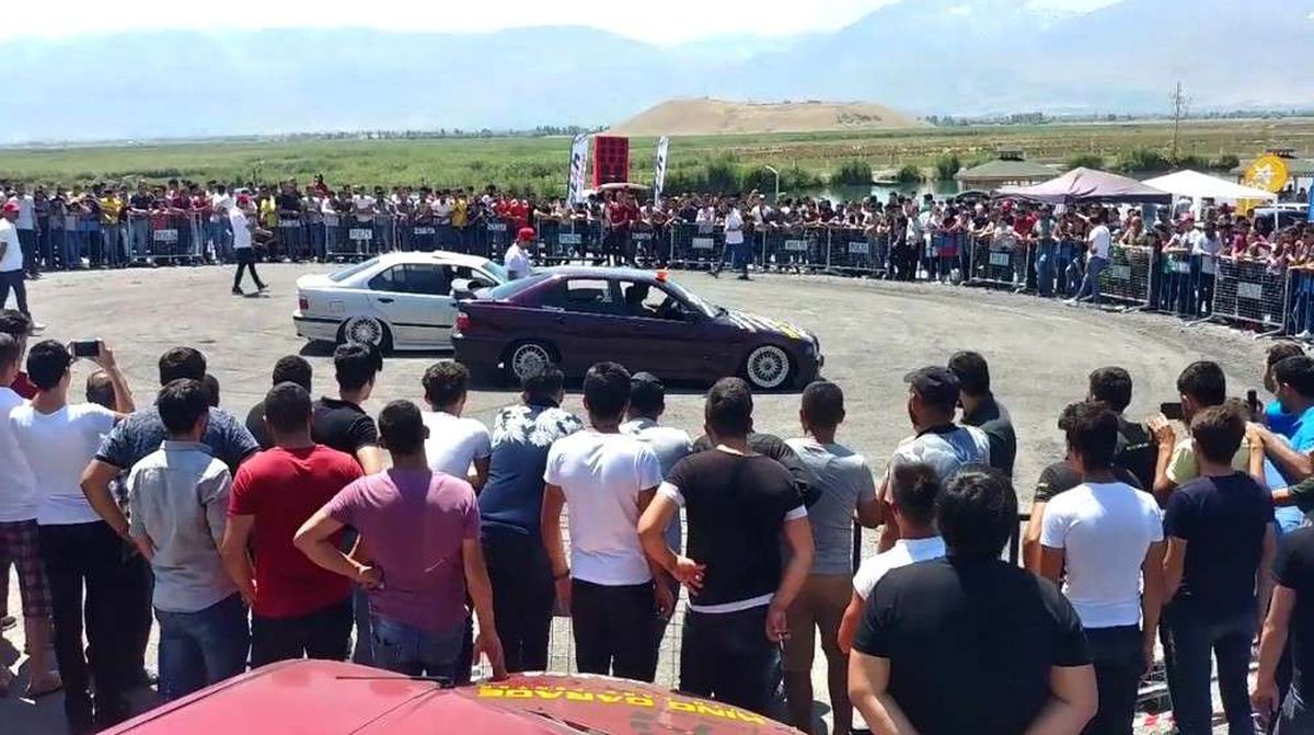 Modifiye araç tutkunları Erzincan\'da buluştu