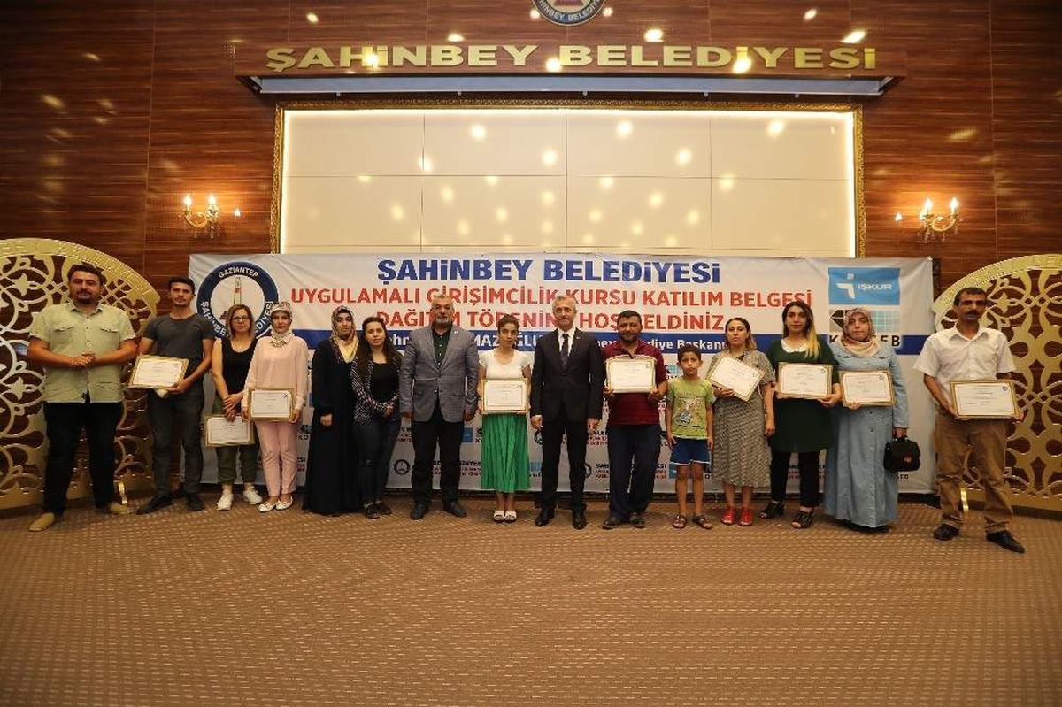 Şahinbeyli girişimciler sertifikalarını aldı