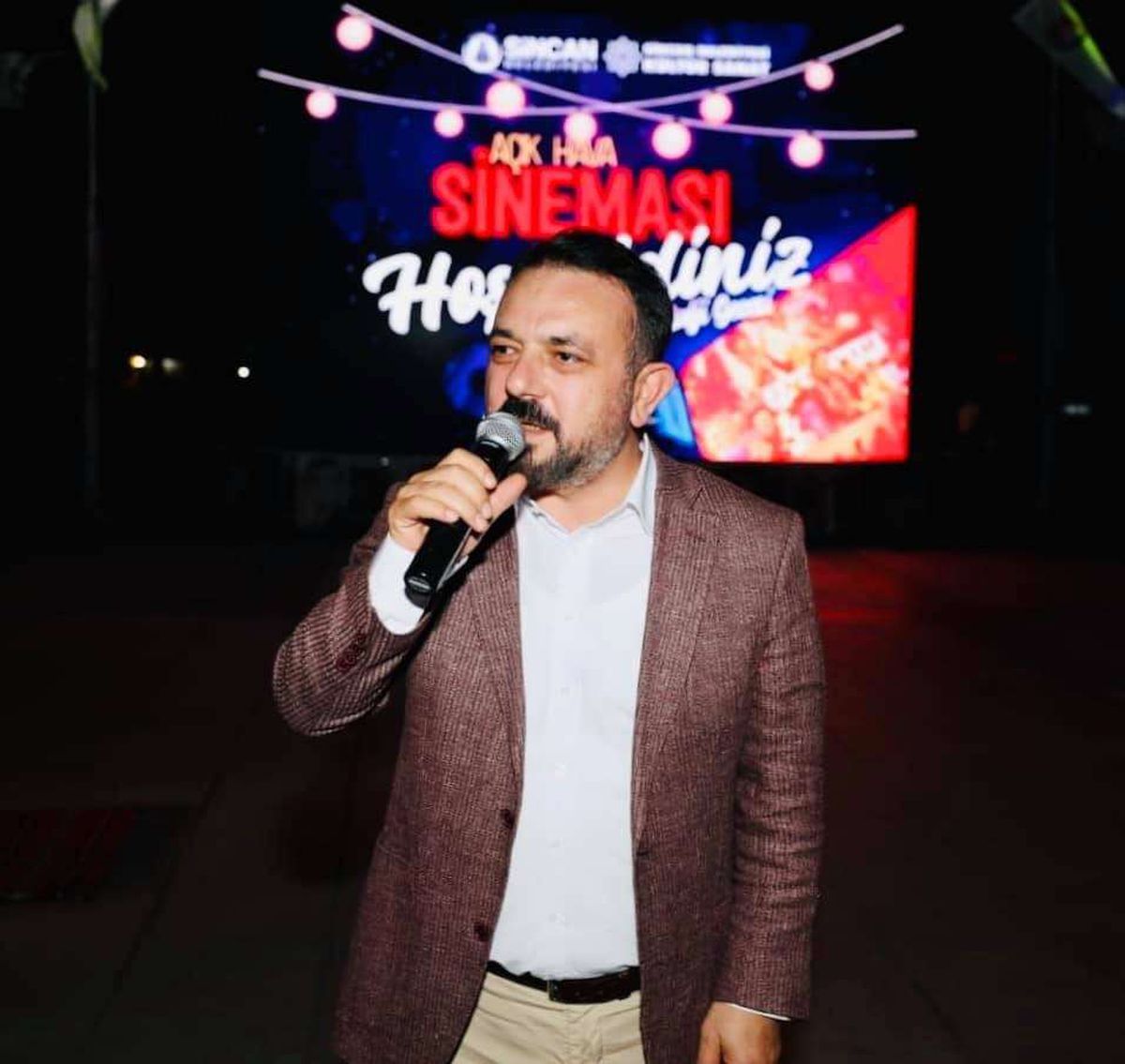 Sincan\'da açık hava sinema keyfi başladı