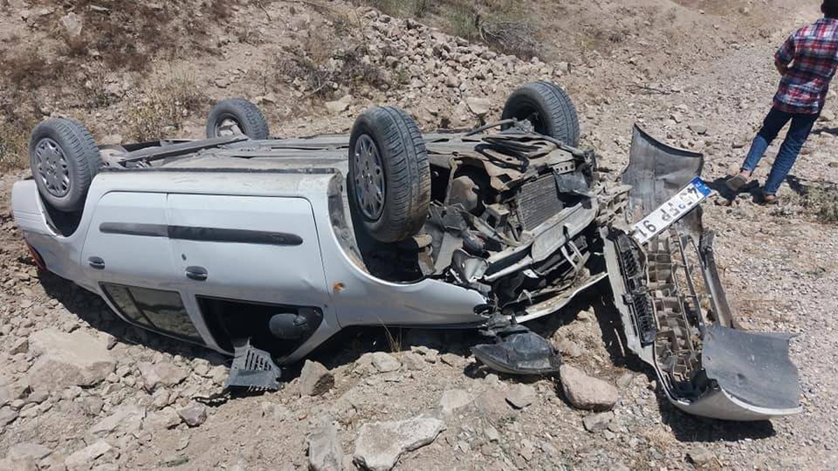 Ters dönen otomobilden yaralı kurtuldu