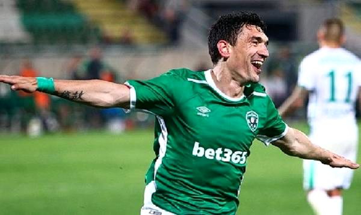 Trabzonspor\'un gündemindeki santrafor Rumen golcü