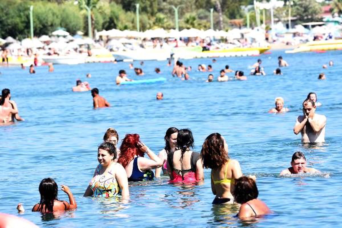 Uzmanından güneşten cildi korumak için öneriler