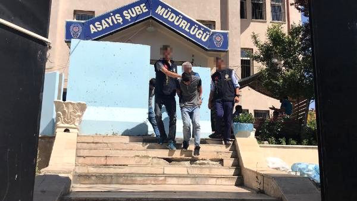 Van\'da kuyumcu kuryesini gasbeden 4 şüpheli tutuklandı