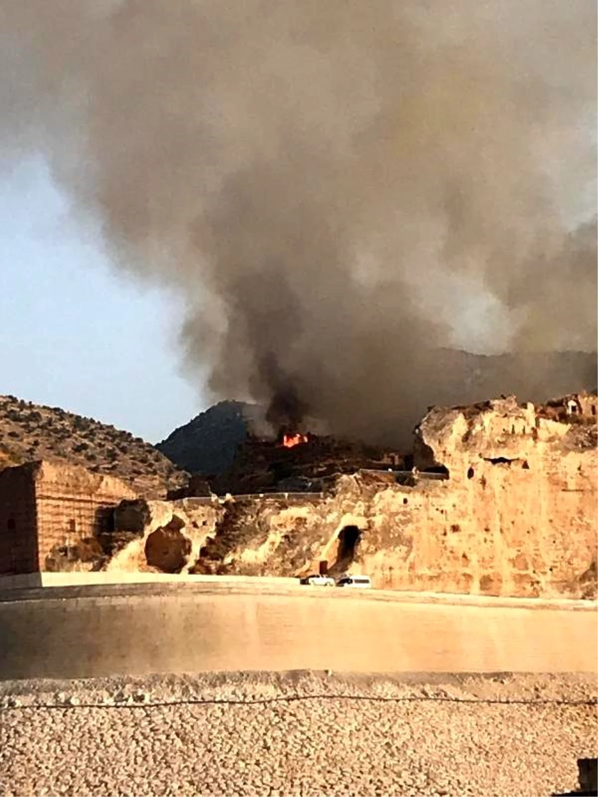 Yangın sonrası Hasankeyf Belediye Başkanı Abdulvahap Kusen\'den açıklama: Tarihi eserlerde hasar söz konusu değil
