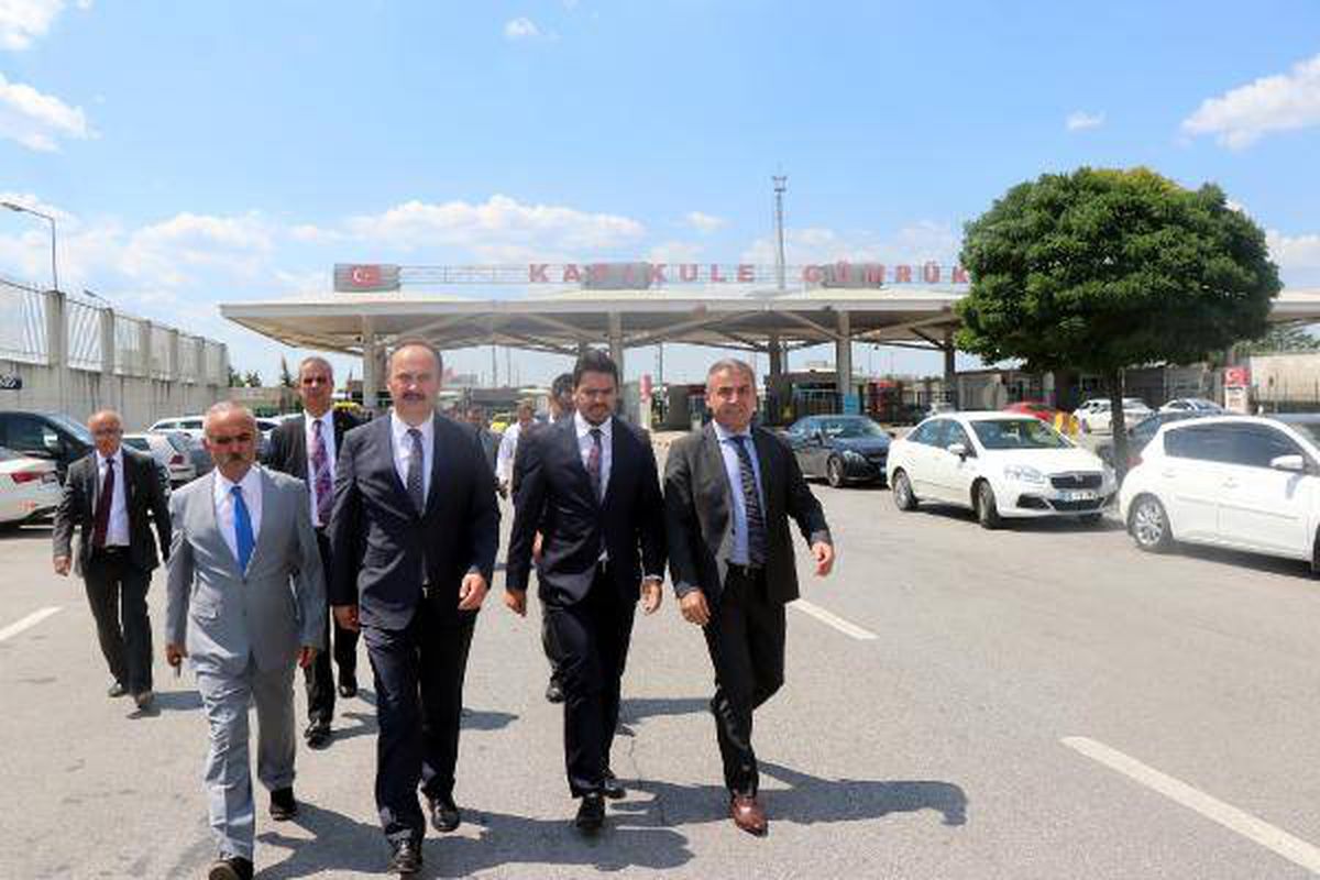 YTB Başkanı Eren, Kapıkule\'de gurbetçileri karşıladı