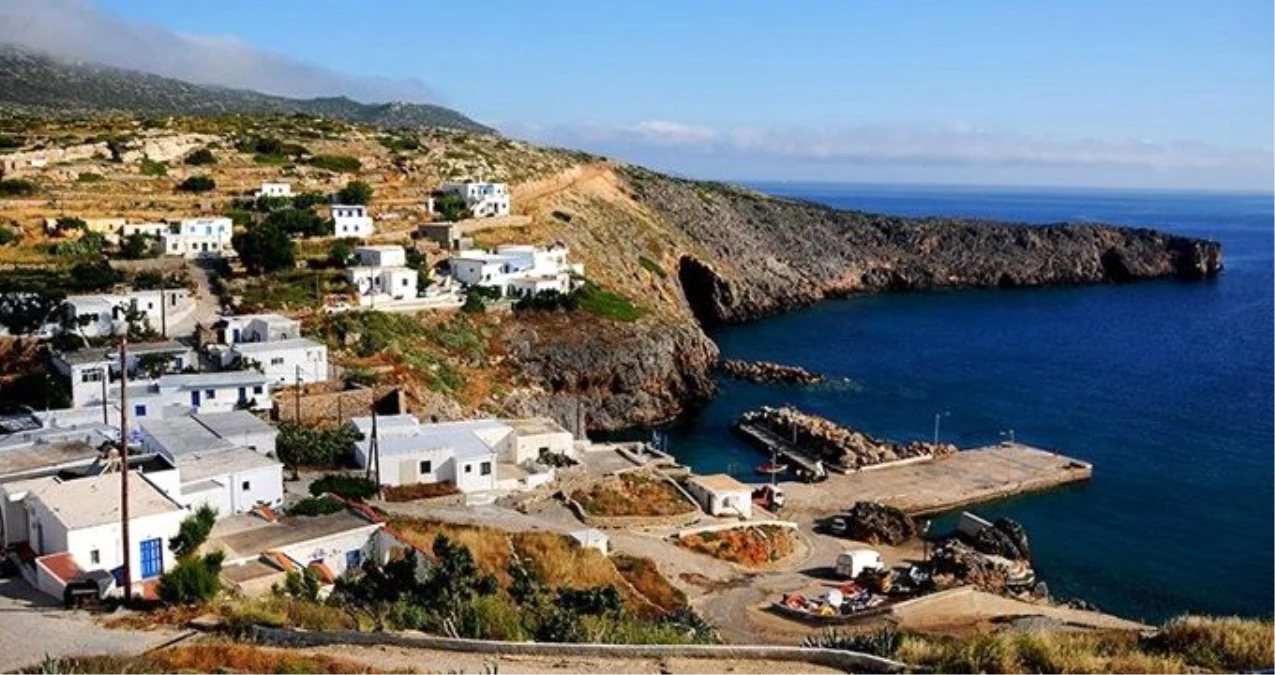 Yunanistan, sessiz sedasız 19\'uncu adayı işgale hazırlanıyor