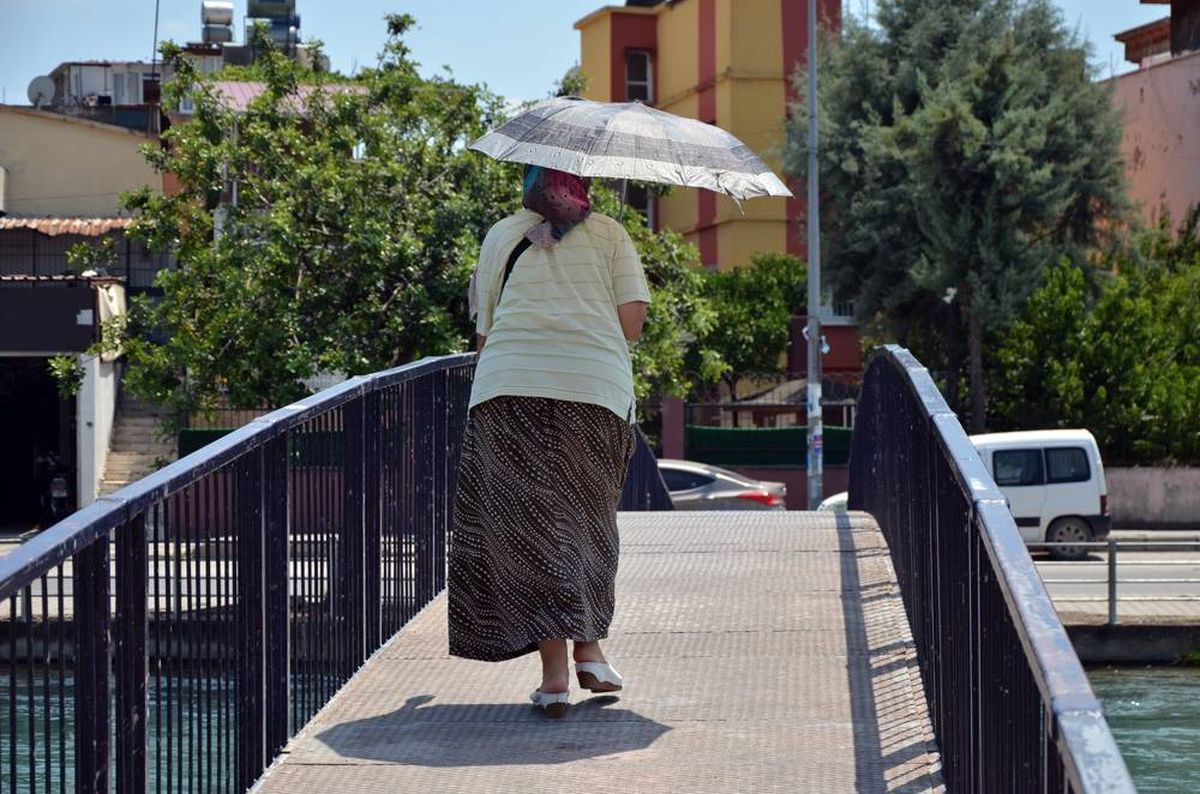 Adana\'da termometreler 41 dereceyi gösterdi