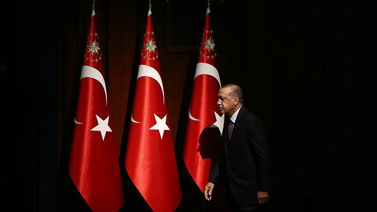 Ankara kulislerine göre \'kabine ve başkanlık sistemi revizyonu ufukta\'