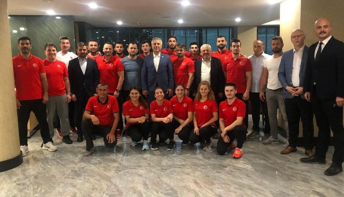 Başkan Babaoğlu\'ndan sporculara moral ziyareti