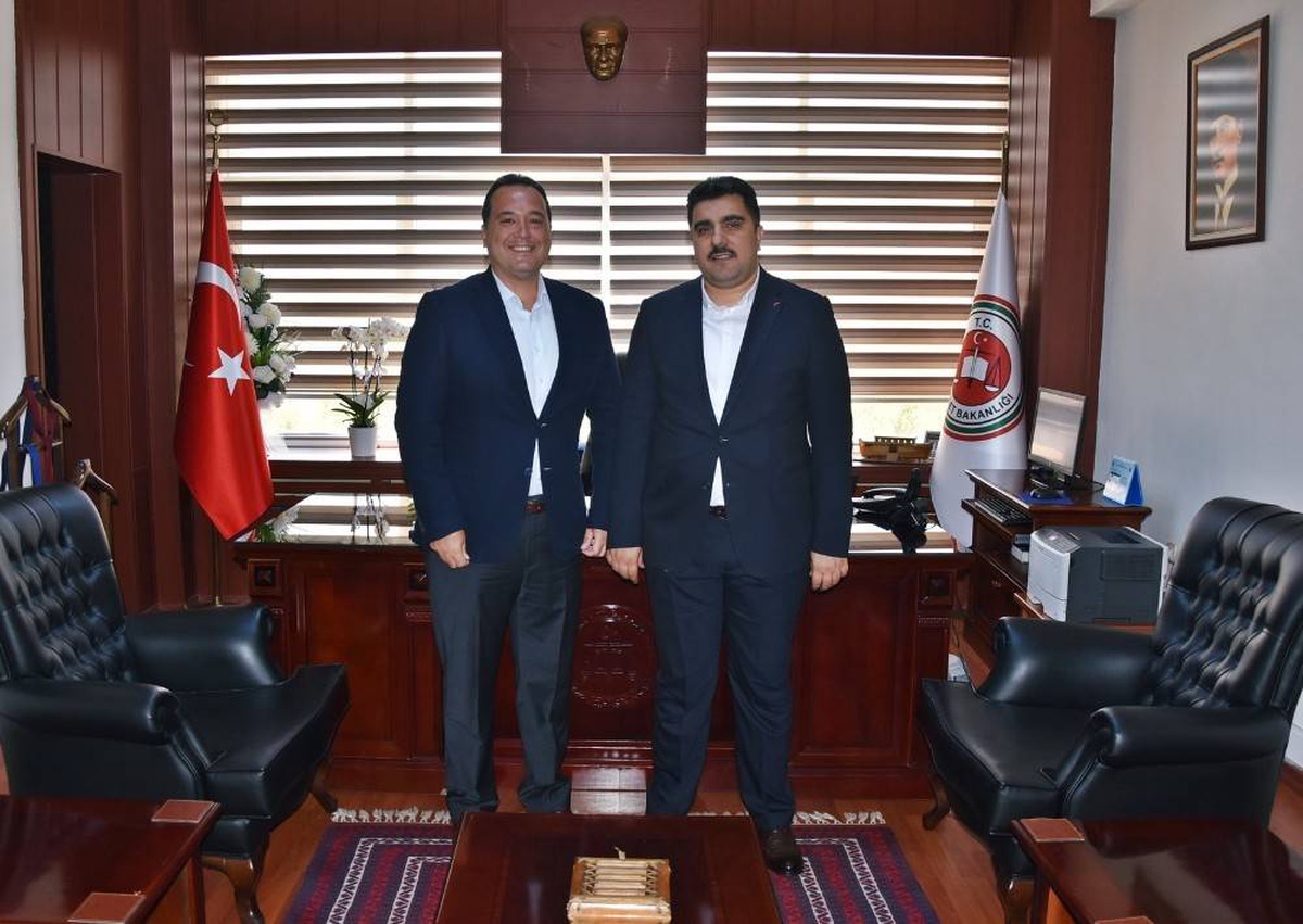 Başkan Dutlulu\'dan yeni başsavcıya ziyaret