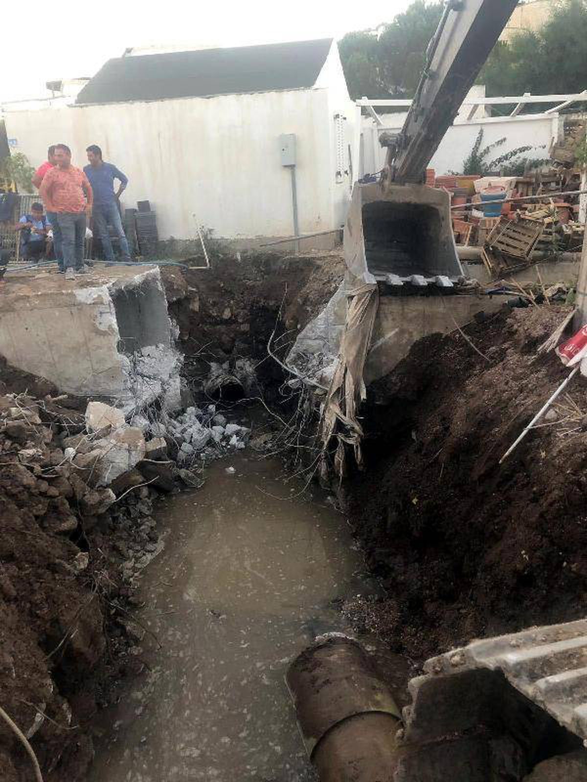 Bodrum içme suyu isale hattında patlama