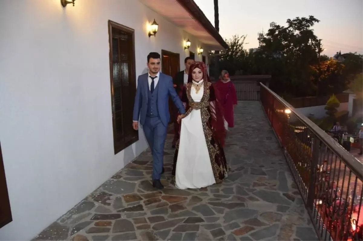 Ceyhan Kültür Evi vatandaşların hizmetine açıldı