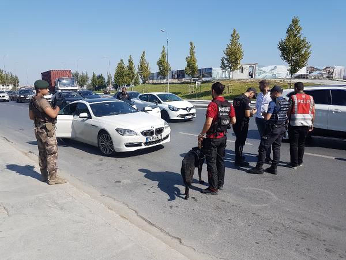 Esenyurt\'ta uyuşturucu denetimleri