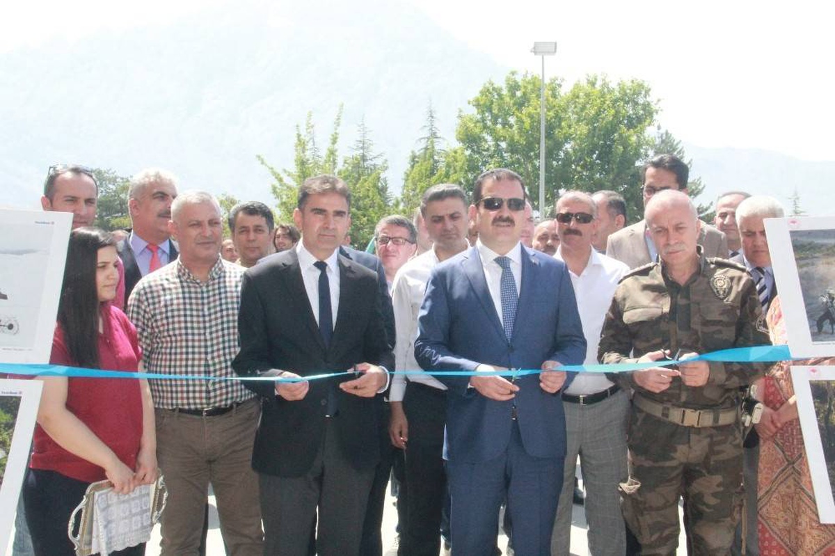 Hakkari\'de \'Tarım ve İnsan\' konulu resim sergisi