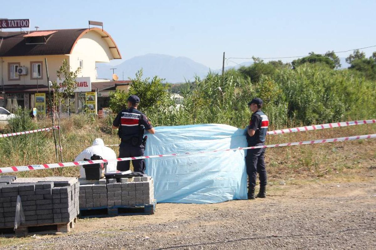 İstanbul\'un ardından Antalya\'da: 20 bıçak darbesiyle katledildi