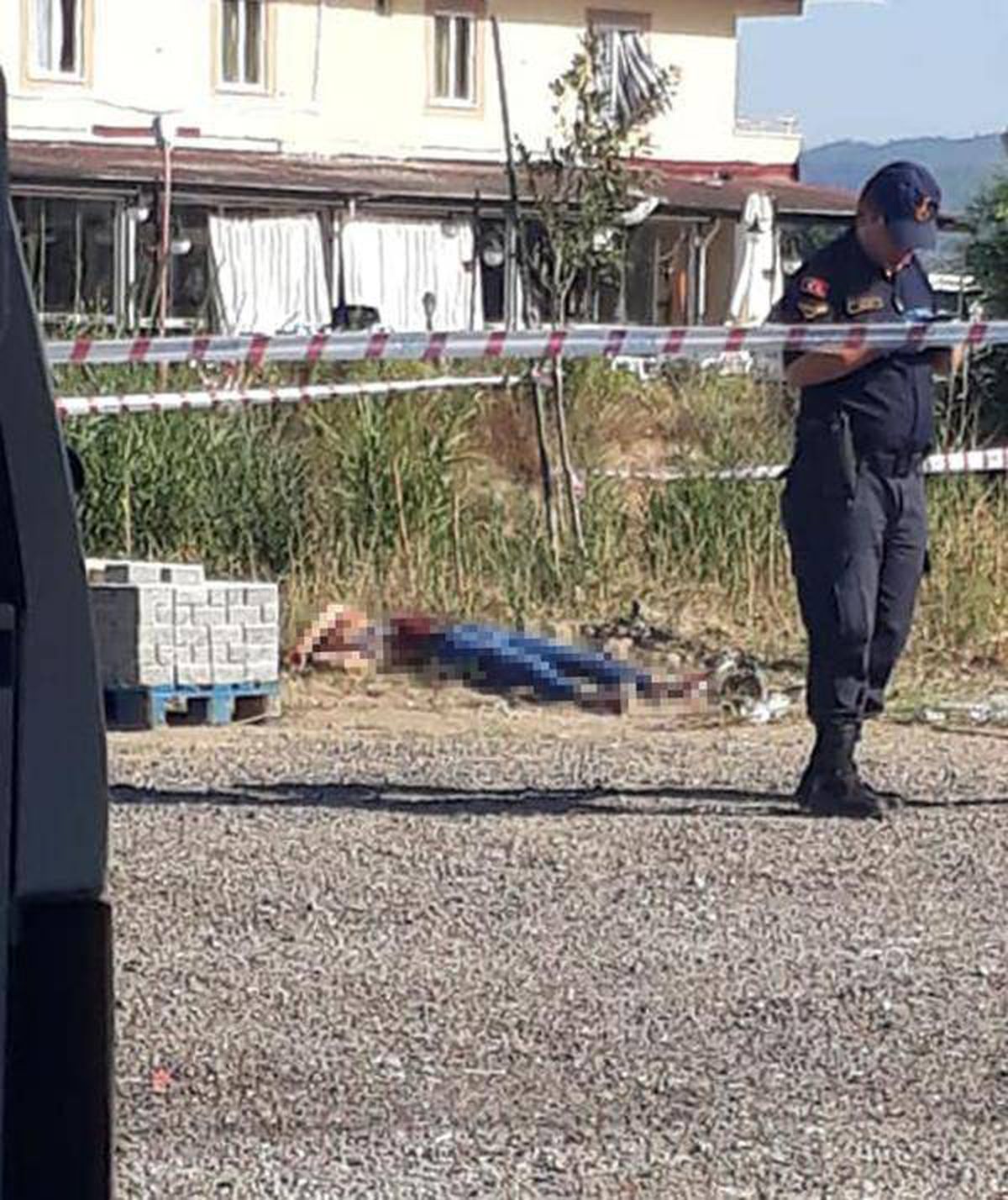 Kıskandığı Halime\'yi 20 bıçak darbesiyle öldürdü