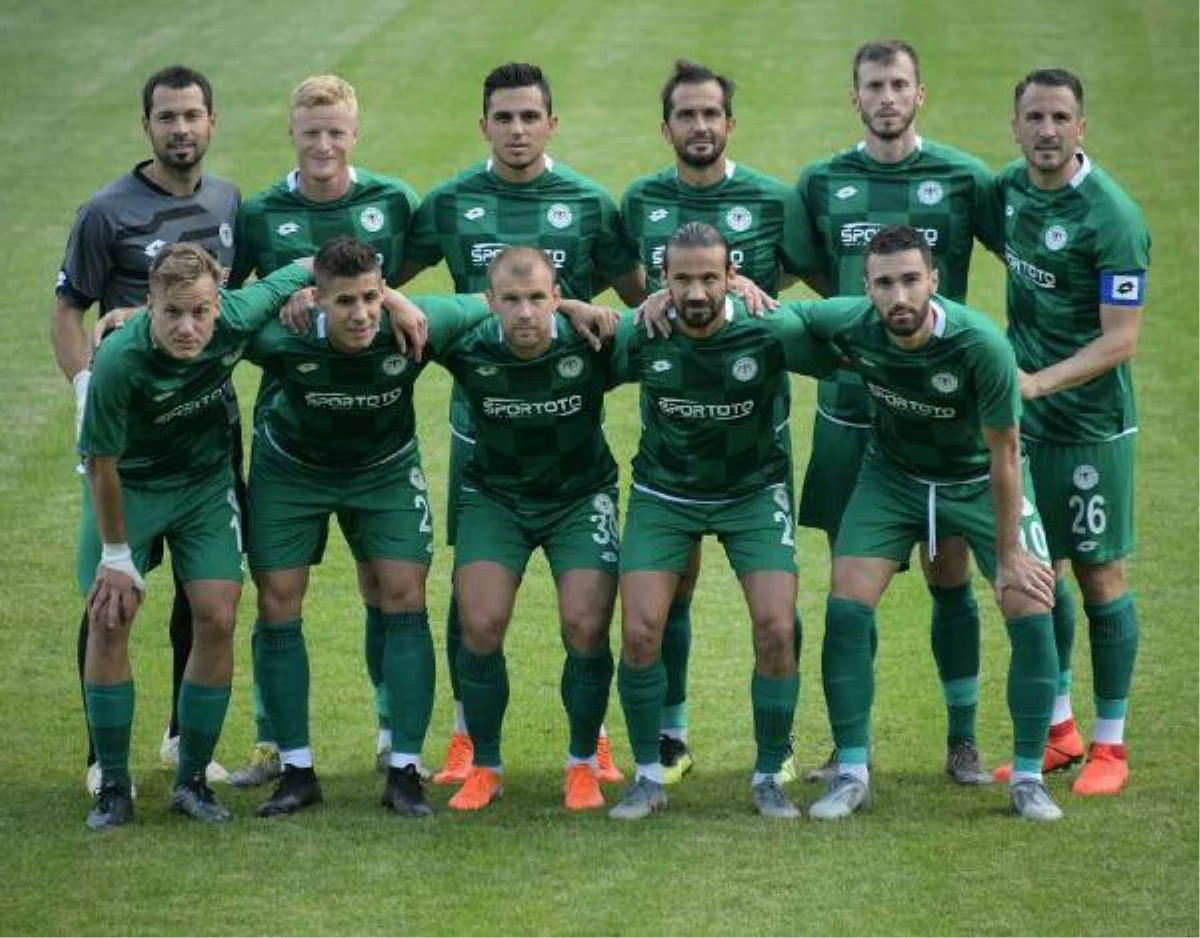 Konyaspor\'un transfer suskunluğu sürüyor