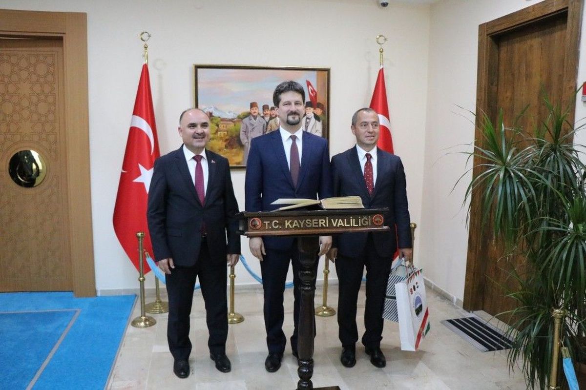 Macaristan\'ın Ankara Büyükelçisi\'nden Vali Günaydın\'a ziyaret