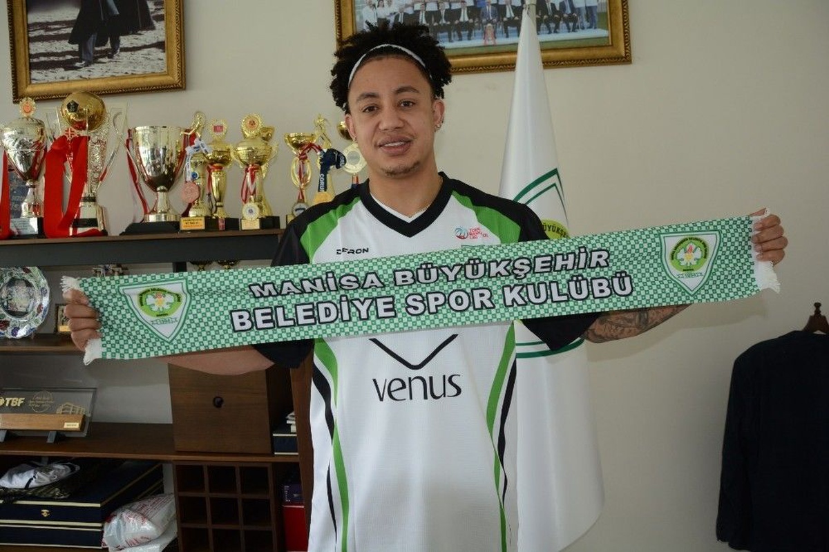 Manisa Büyükşehir Belediyespor\'a Amerikalı oyun kurucu