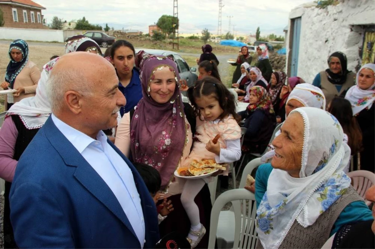 Milletvekili Tamer\'den Çömlekçi mahallesine ebe sözü