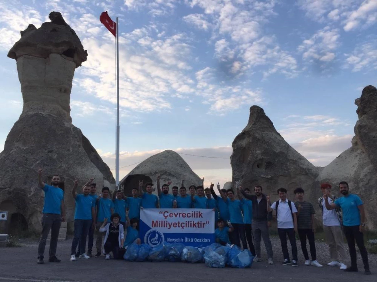 Nevşehir Ülkü Ocakları, Kapadokya\'da temizlik kampanyası başlattı