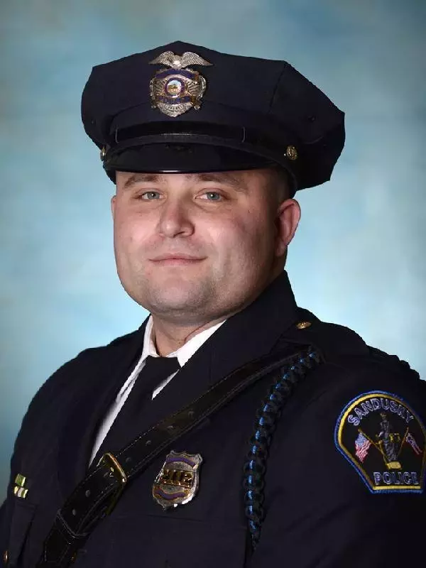 Kalbi durunca panikleyen annenin aradığı polis, bebeğin