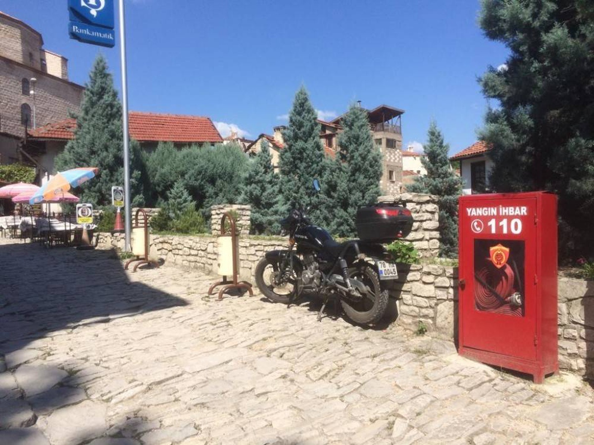 Safranbolu tarihi çarşıya yangın dolapları yerleştirildi