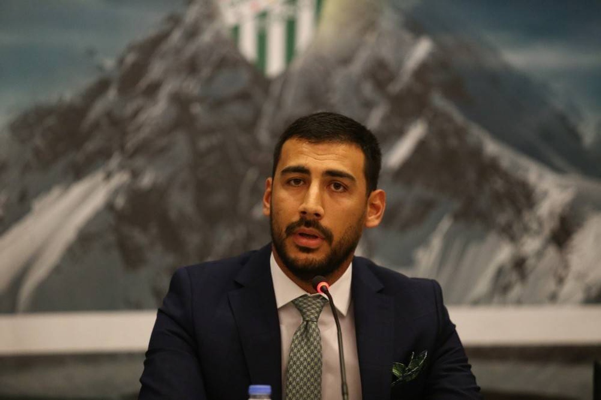 Selçuk Erdoğan: "Bursaspor\'un büyüklüğü hiçbir yerde değişmez"