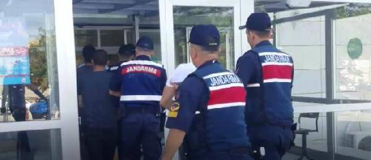 Silah kaçakçılarına operasyona 3 tutuklama (2)