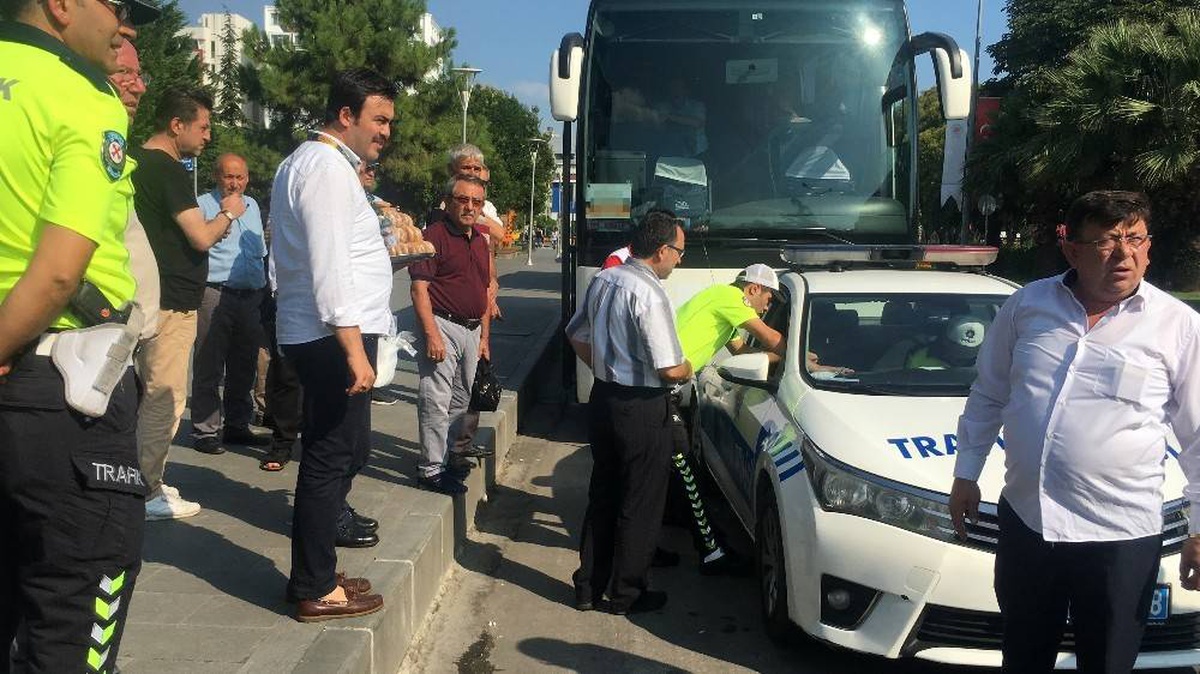 Tur otobüslerine \'park yasağı ihlali\' cezası