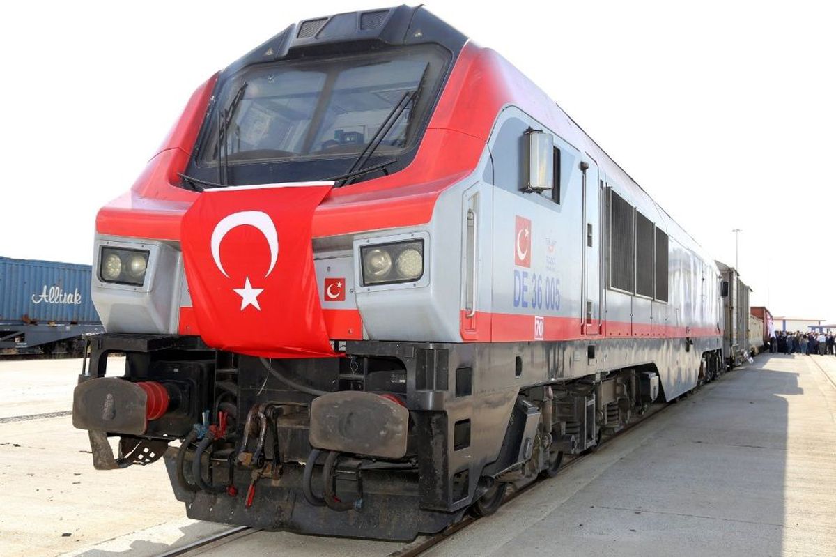 Türkiye ile Gürcistan arasındaki ilk ihracat treni Erzurum\'dan hareket etti
