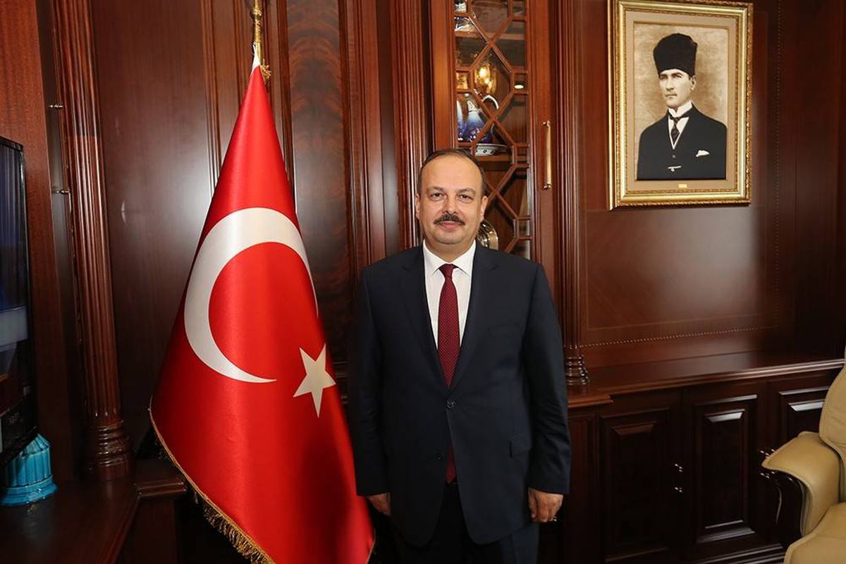 Vali Canbolat\'tan Gazeteciler ve Basın Bayramı kutlaması