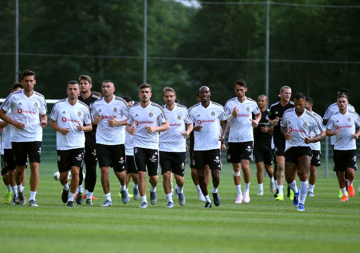 Beşiktaş, Avusturya\'da ilk antrenmanı yaptı