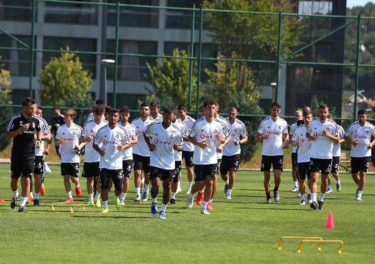 Beşiktaş\'ın Avusturya kampı kadrosu belli oldu