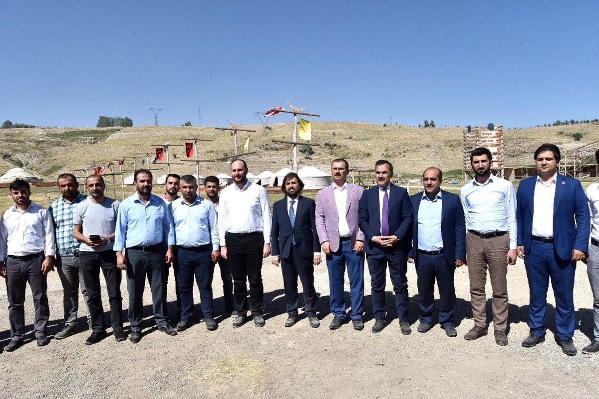 Cumhurbaşkanı Başdanışmanı Prof. Dr. Uğur Çevik Ahlat\'ta