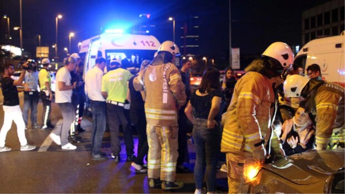 Hollanda\'dan Türkiye\'ye giden gurbetçi aile kaza yaptı: 4 yaralı