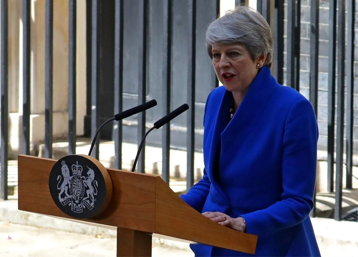 İngiltere\'de başbakanlık görevinden istifa eden Theresa May, "Parlamentonun bir üyesi olarak...