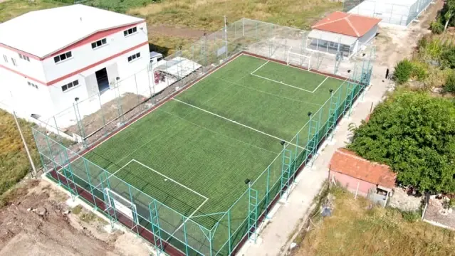 inonu de halisaha tesislerinde sona yaklasildi