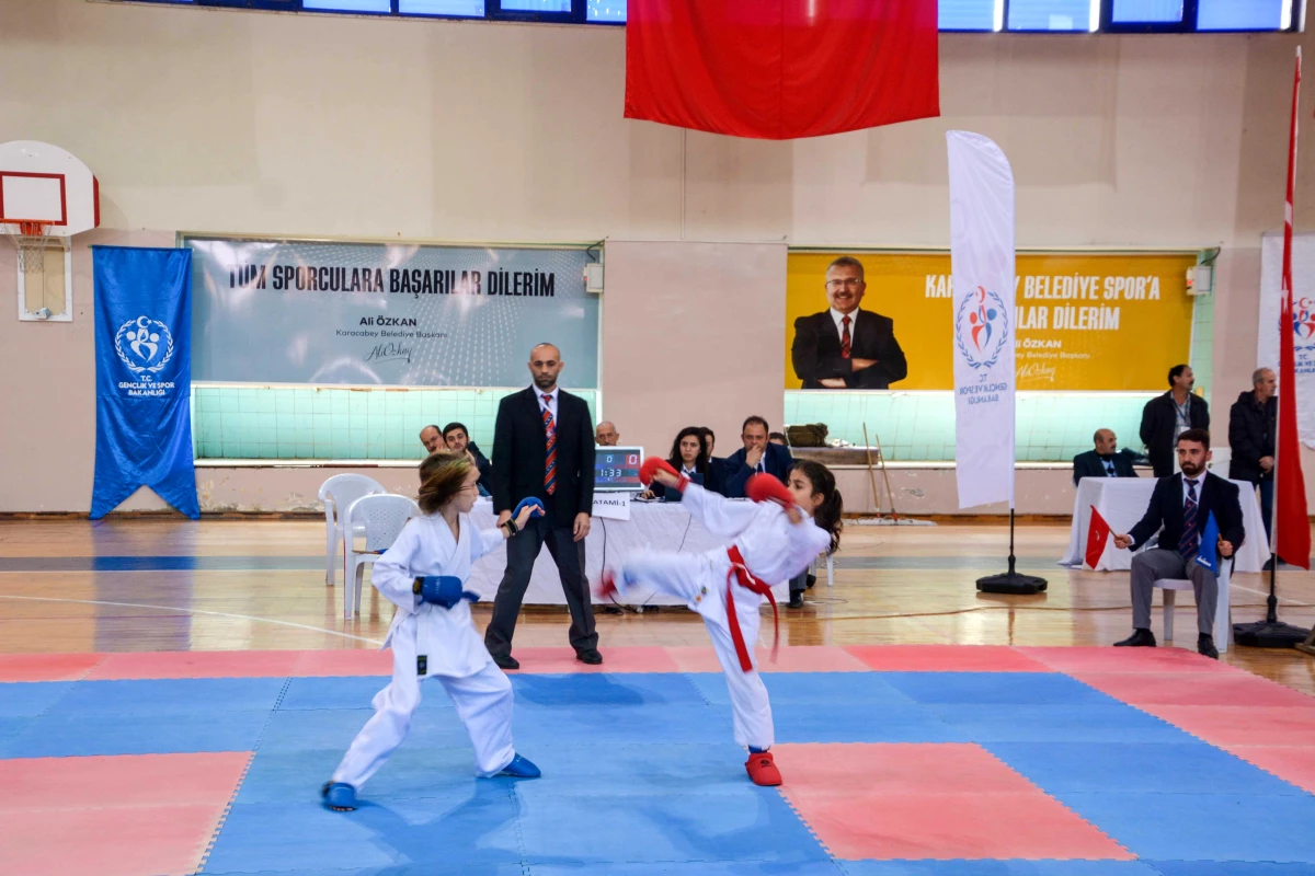 Karate Şampiyonası heyecanı Karacabey\'de yaşanacak