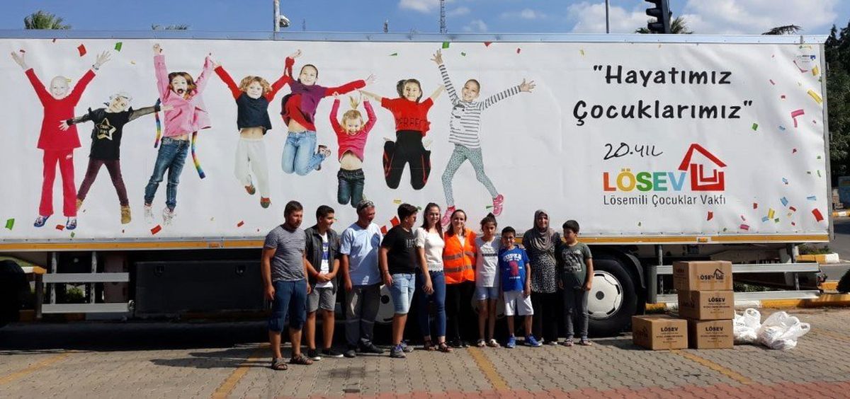 LÖSEV\'in \'İyilik Tırı\' Ayvalık\'ta